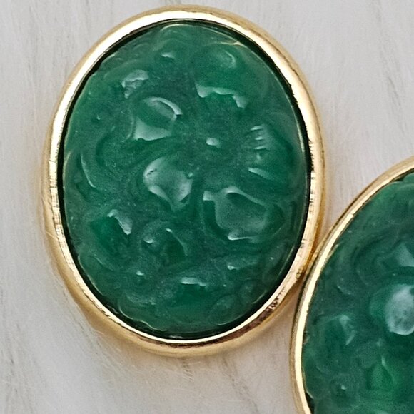 Vintage Gold Tone Carved Floral Green Oval Stud Earrings - Picture 3 of 6